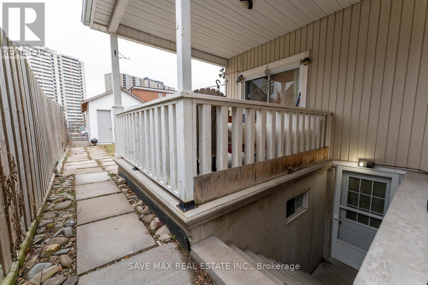 73 Buttonwood Avenue, Toronto, Ontario  M6M 2H9 - Photo 19 - W12369769