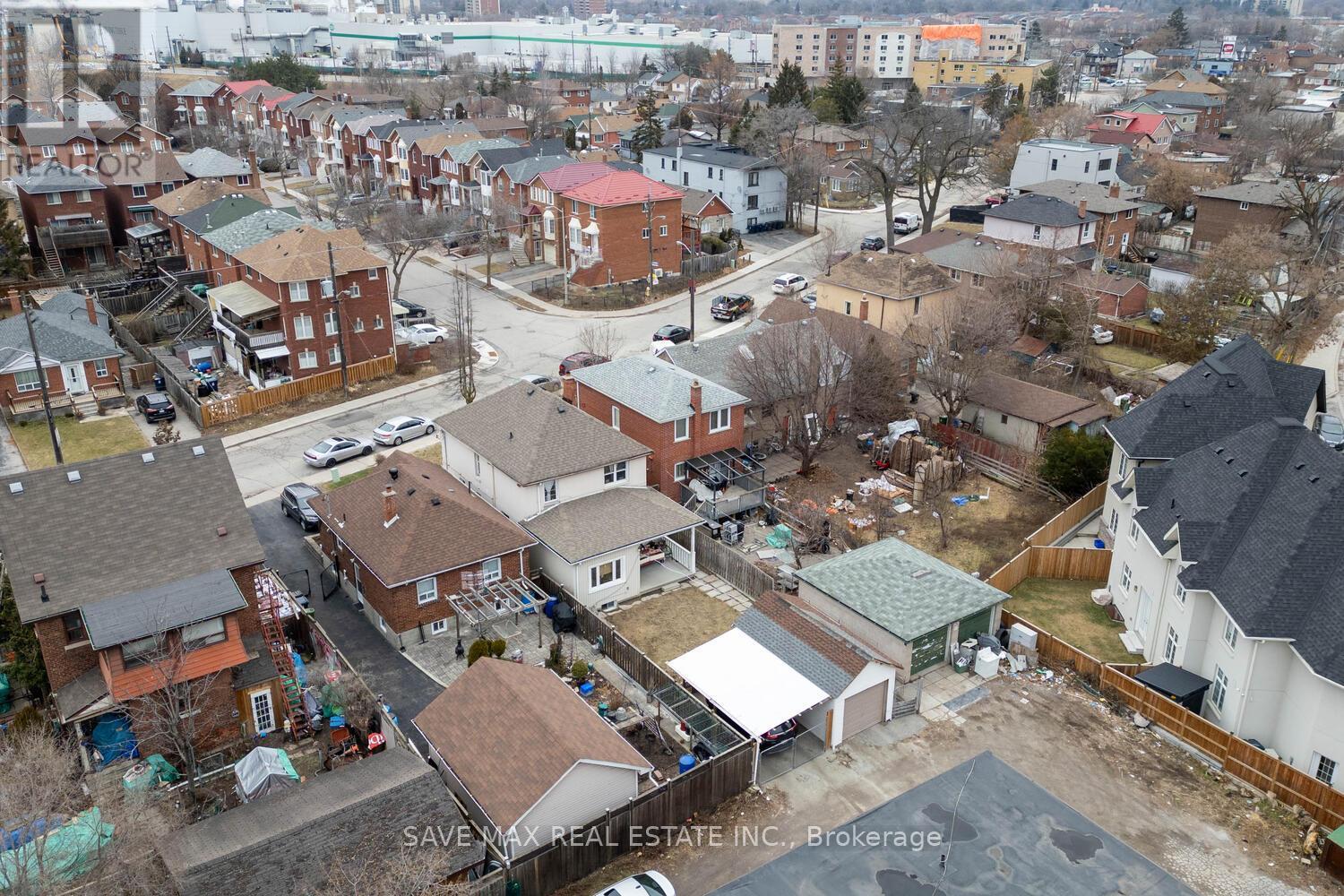 73 Buttonwood Avenue, Toronto, Ontario  M6M 2H9 - Photo 25 - W12369769