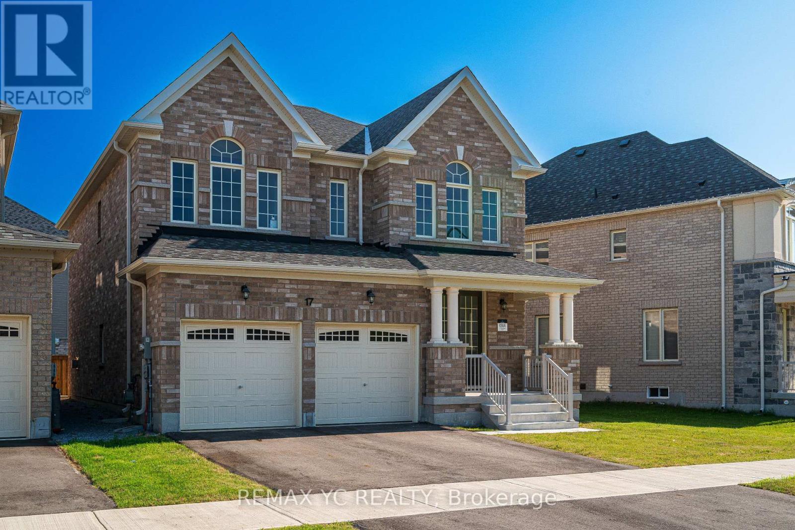 17 Hitching Post Lane, Georgina, Ontario  L4P 0H9 - Photo 3 - N12285300