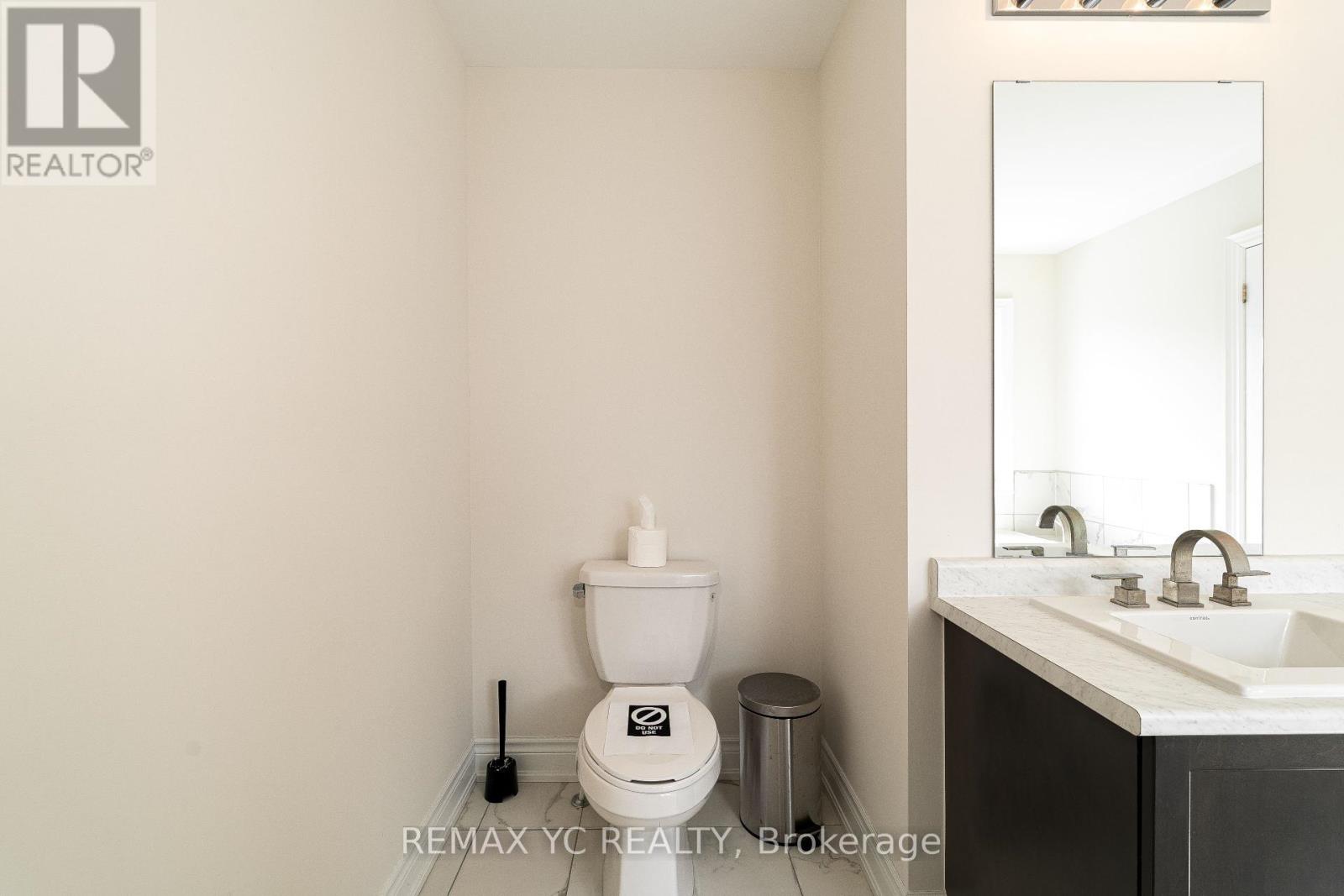 17 Hitching Post Lane, Georgina, Ontario  L4P 0H9 - Photo 30 - N12285300