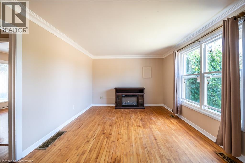 23 Philip Street, St. Catharines, Ontario  L2P 2M7 - Photo 6 - 40760581