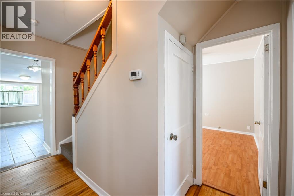 23 Philip Street, St. Catharines, Ontario  L2P 2M7 - Photo 12 - 40760581