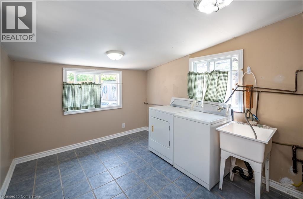 23 Philip Street, St. Catharines, Ontario  L2P 2M7 - Photo 25 - 40760581