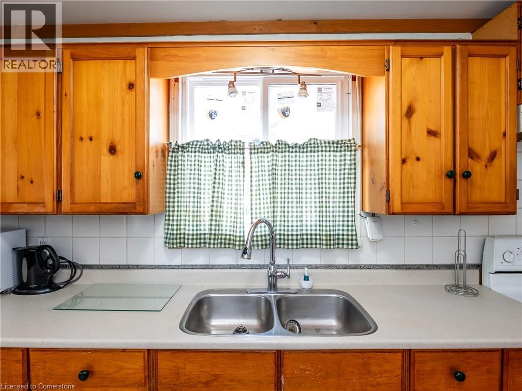 23 Philip Street, St. Catharines, Ontario  L2P 2M7 - Photo 16 - 40760581