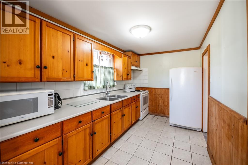 23 Philip Street, St. Catharines, Ontario  L2P 2M7 - Photo 15 - 40760581