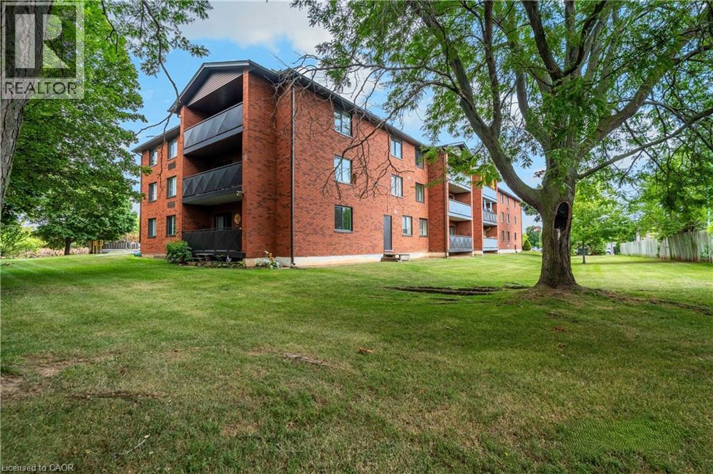 386 Highway 8 Unit# 205, Stoney Creek, Ontario  L8G 1E9 - Photo 2 - 40762349