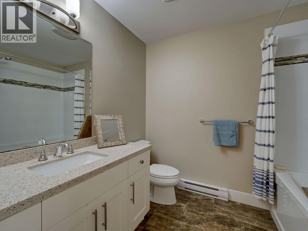 5537 Peregrine Crescent, Sechelt, British Columbia  V7Z 0V5 - Photo 38 - R3041412