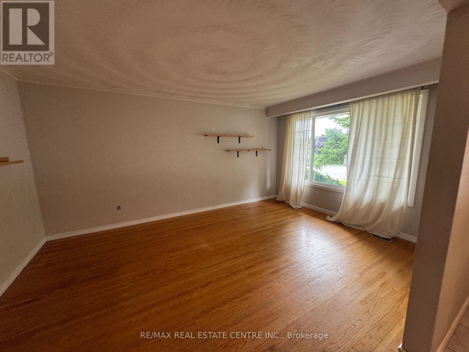 Main - 456 Speedvale ( Main ) Avenue E, Guelph, Ontario  N1E 1P1 - Photo 6 - X12369806