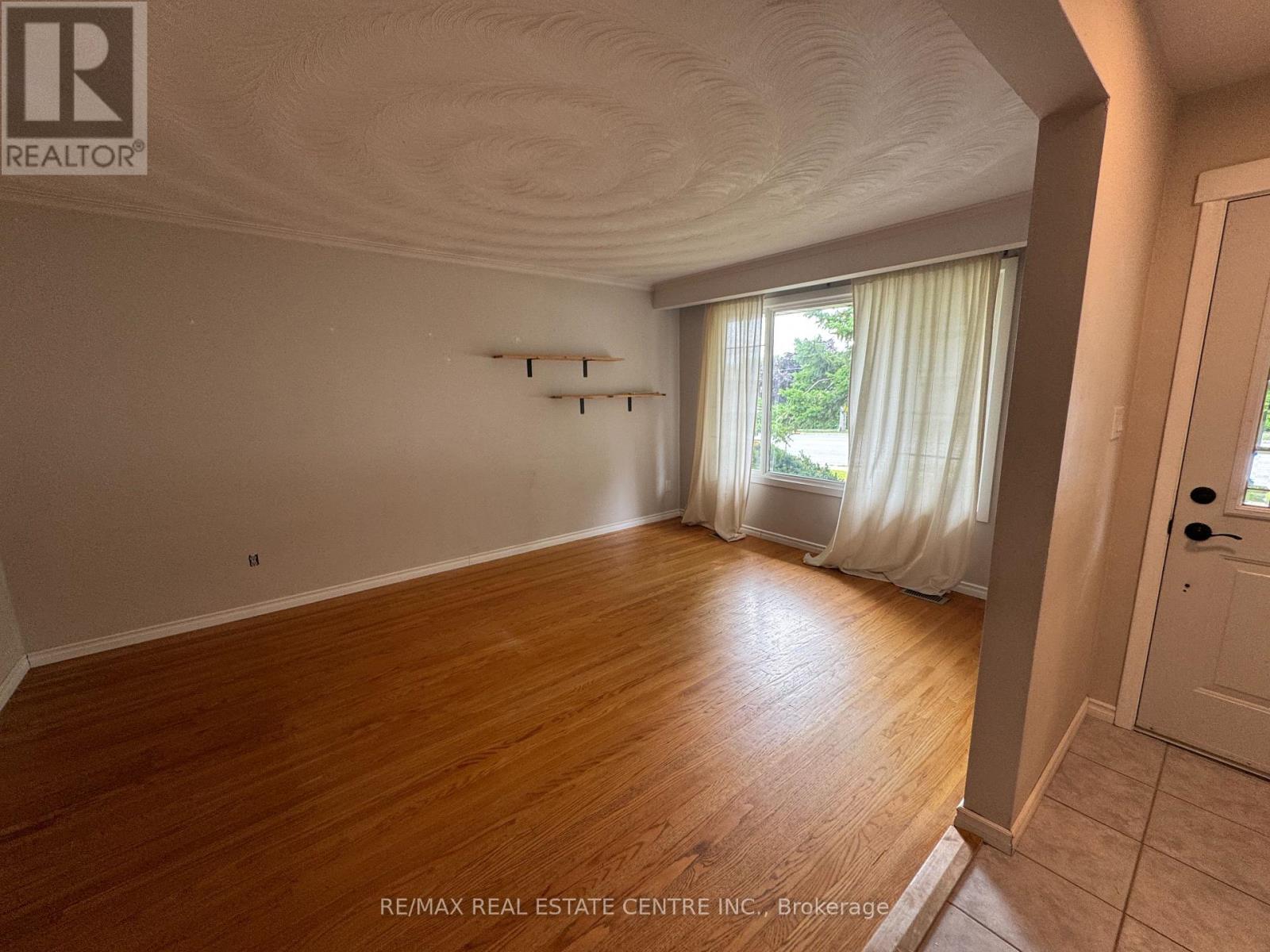 Main - 456 Speedvale ( Main ) Avenue E, Guelph, Ontario  N1E 1P1 - Photo 7 - X12369806