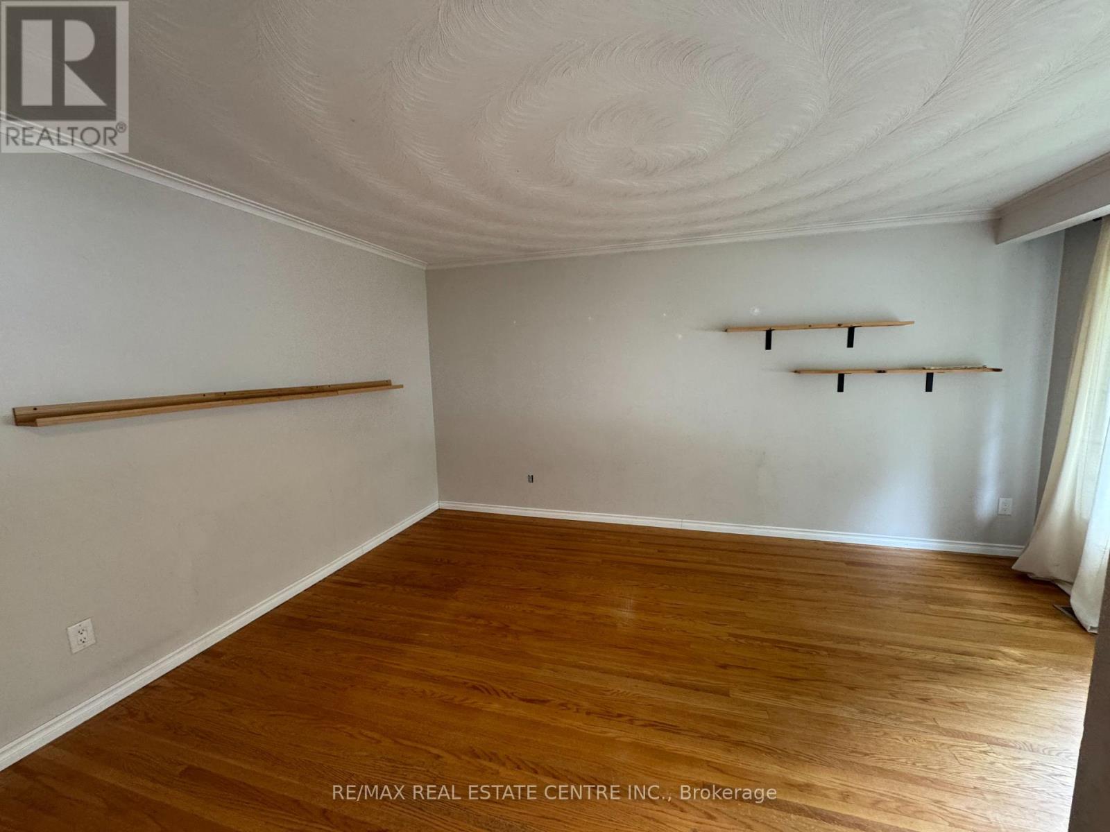 Main - 456 Speedvale ( Main ) Avenue E, Guelph, Ontario  N1E 1P1 - Photo 8 - X12369806