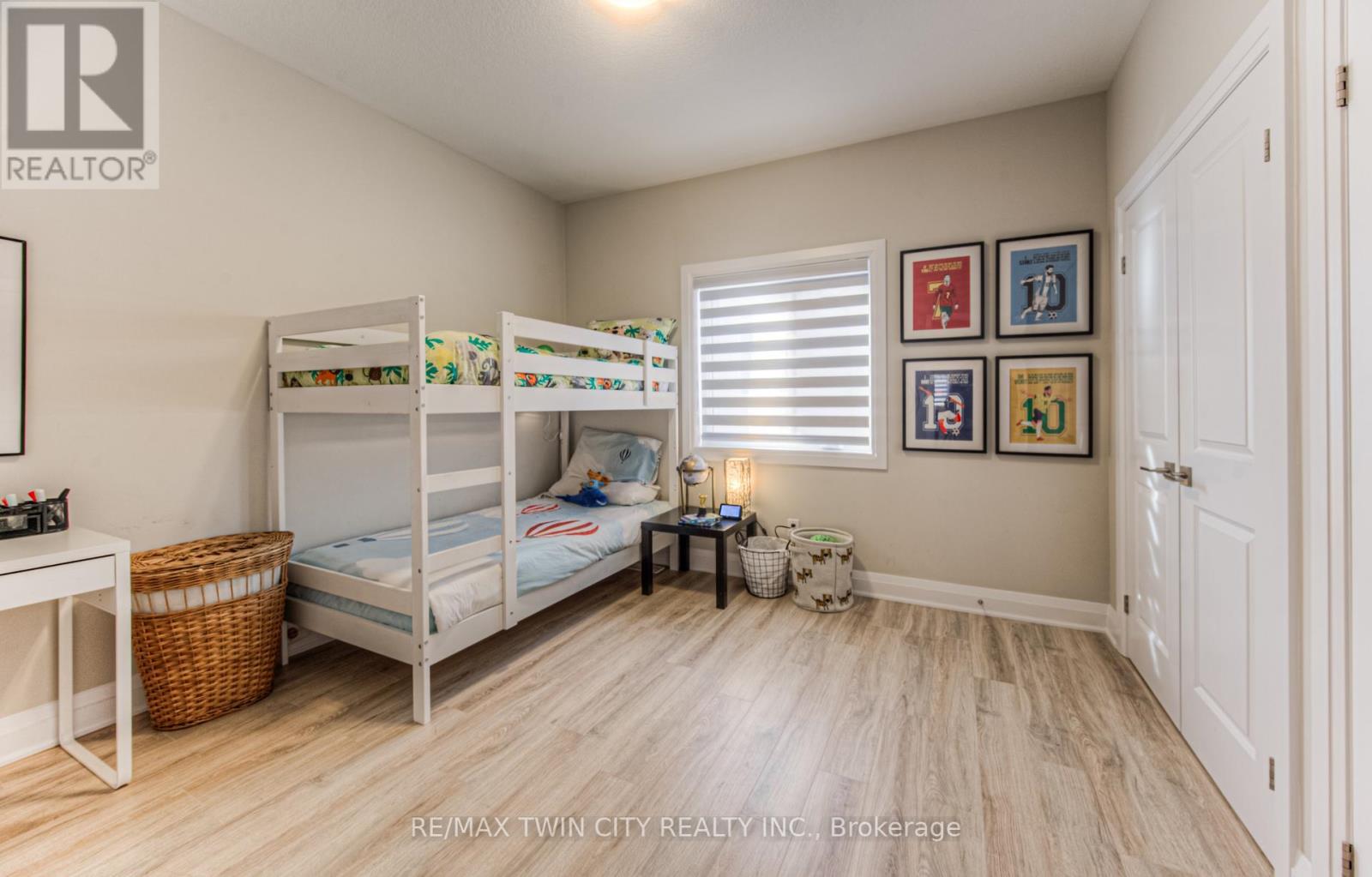 904 Thomas Pedder Court, Kitchener, Ontario  N2P 0C3 - Photo 24 - X12369846
