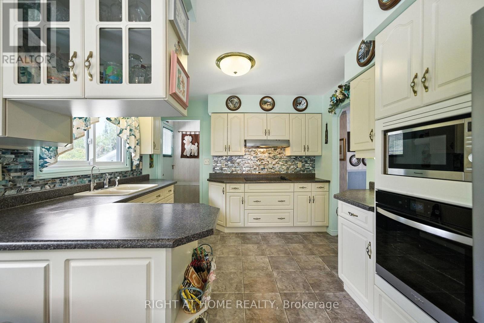 242 County Rd 48, Havelock-Belmont-Methuen, Ontario  K0L 1Z0 - Photo 10 - X12369850