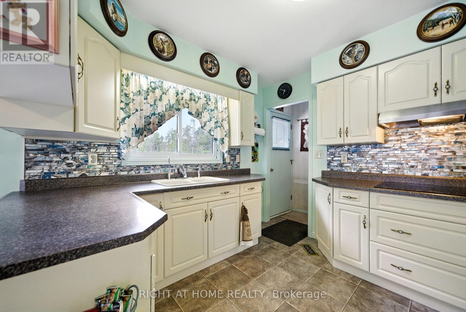 242 County Rd 48, Havelock-Belmont-Methuen, Ontario  K0L 1Z0 - Photo 8 - X12369850