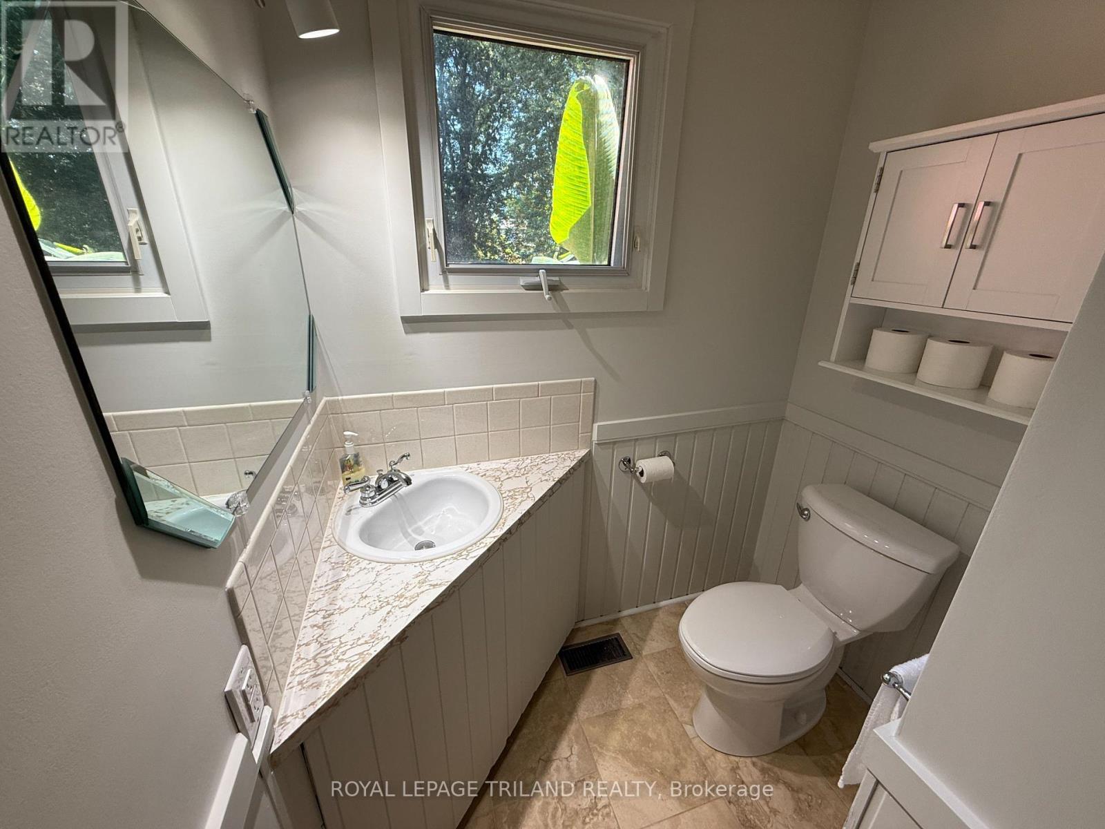 10280 Talbotville Gore Road, Southwold, Ontario  N5P 3T2 - Photo 11 - X12151708