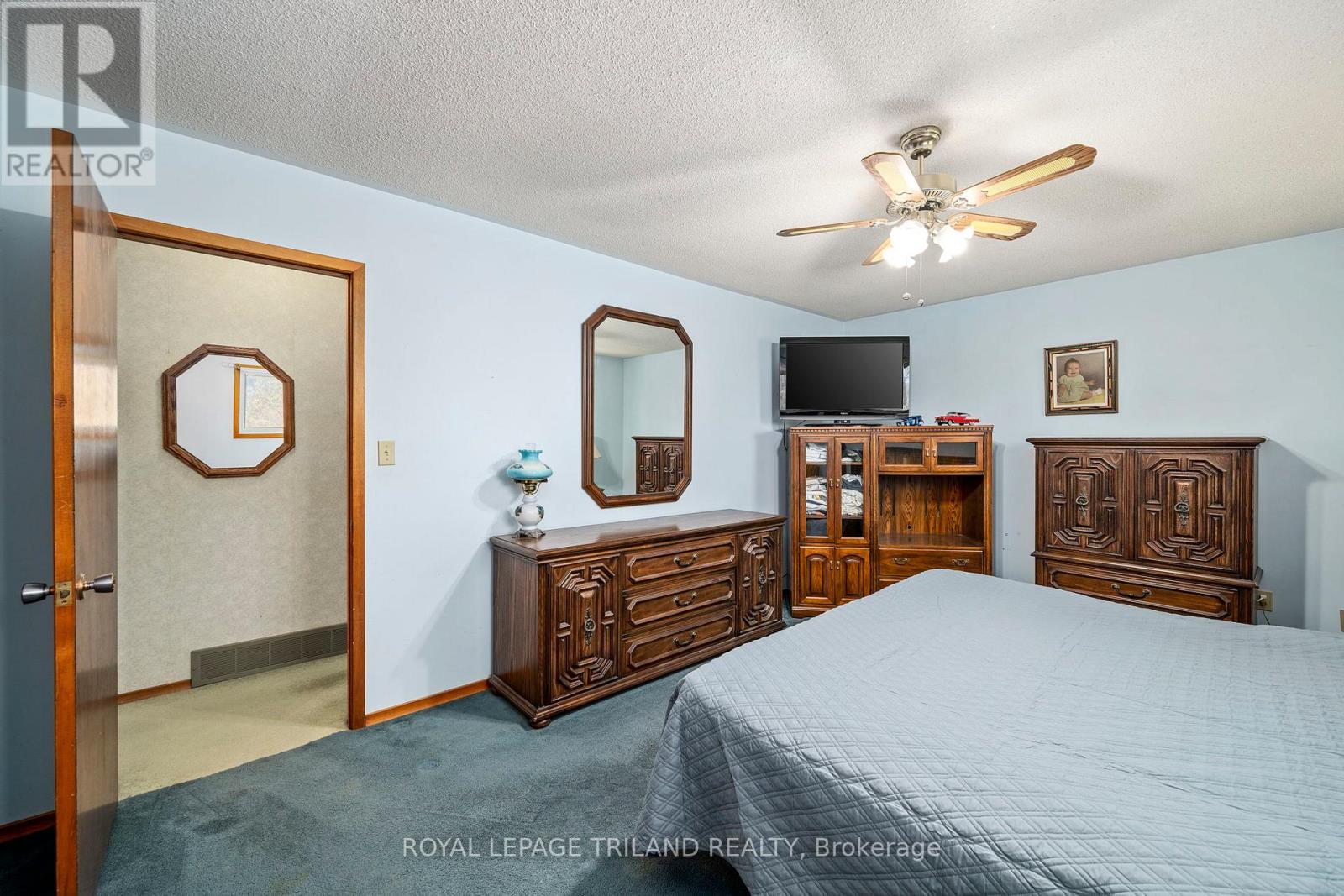 10280 Talbotville Gore Road, Southwold, Ontario  N5P 3T2 - Photo 19 - X12151708