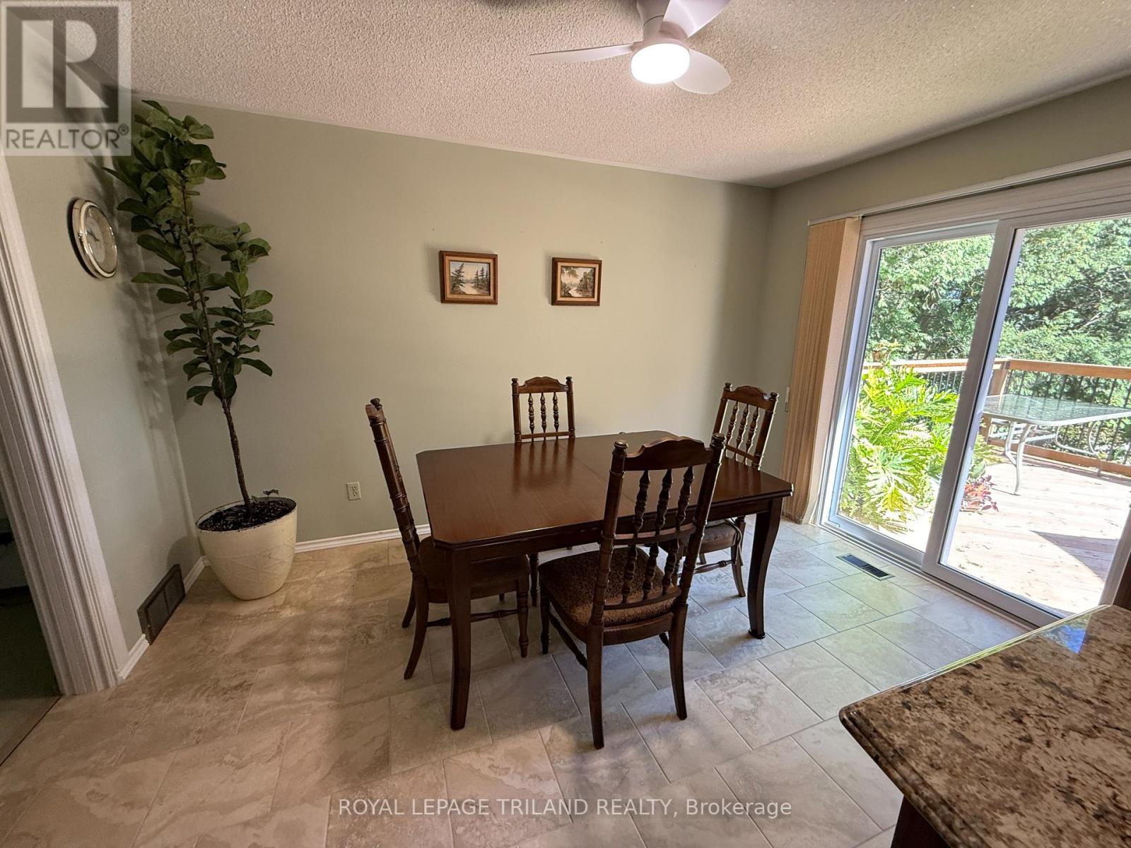 10280 Talbotville Gore Road, Southwold, Ontario  N5P 3T2 - Photo 9 - X12151708