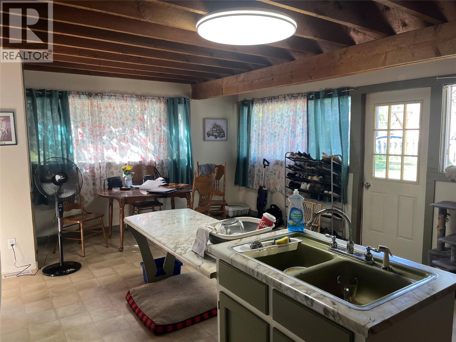 203 4th Avenue S, Cranbrook, British Columbia  V1C 2E4 - Photo 7 - 10360830