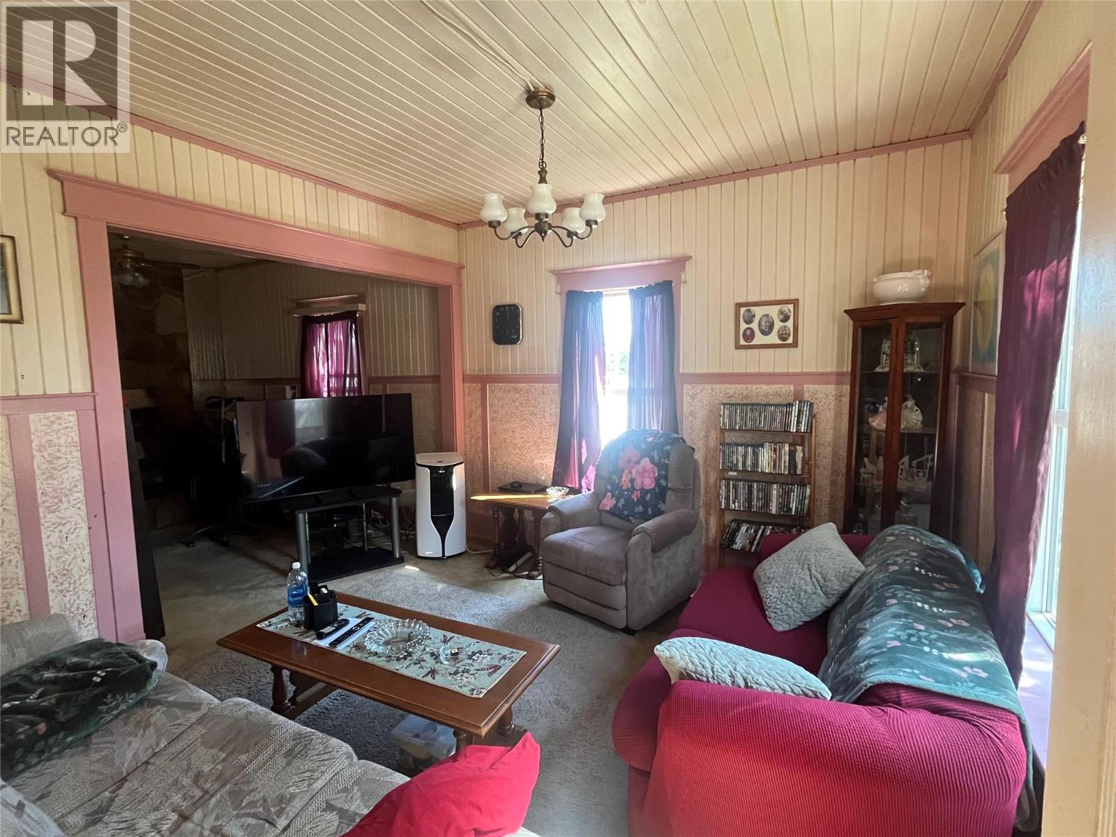 203 4th Avenue S, Cranbrook, British Columbia  V1C 2E4 - Photo 9 - 10360830