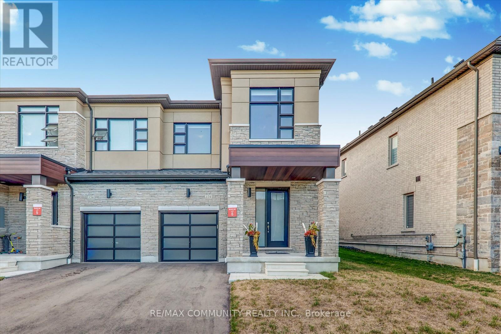 124 OGSTON CRESCENT, Whitby, Ontario