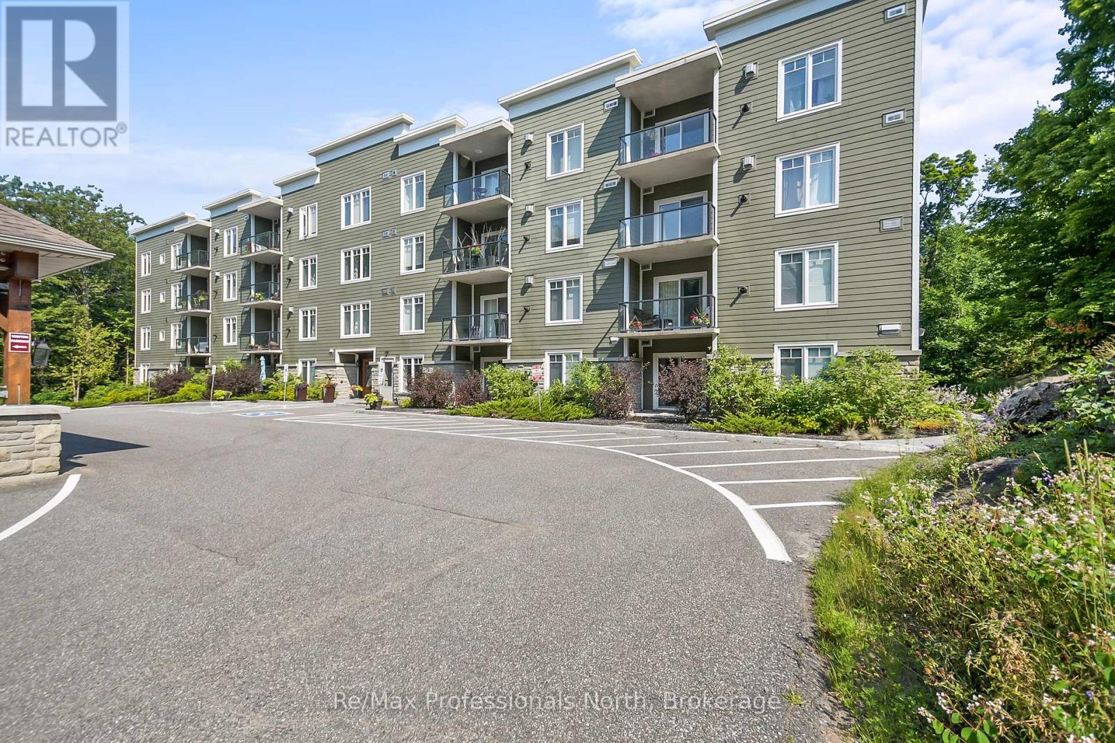 108 - 391 James Street W, Gravenhurst, Ontario  P1P 0A5 - Photo 1 - X12369966