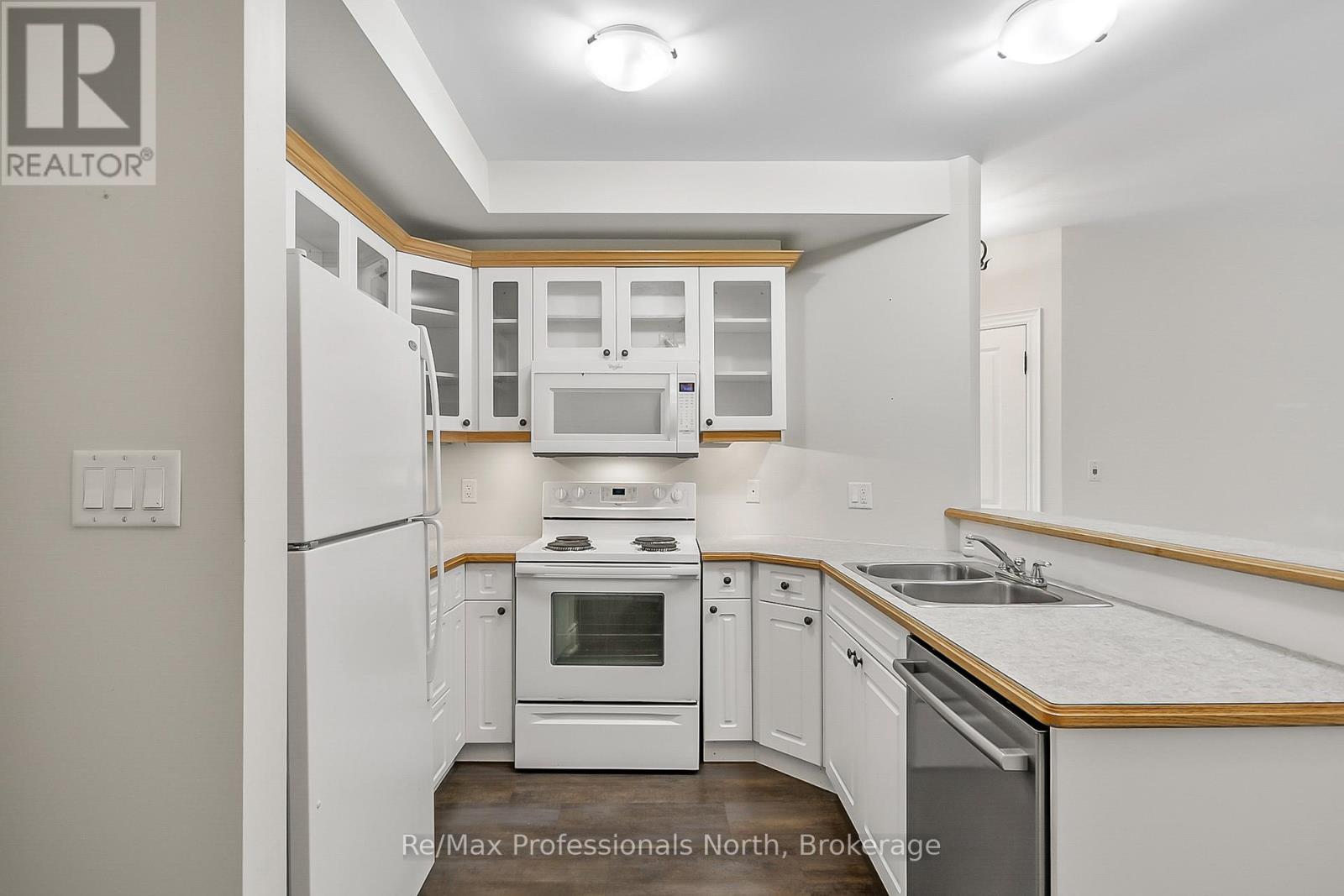 108 - 391 James Street W, Gravenhurst, Ontario  P1P 0A5 - Photo 5 - X12369966