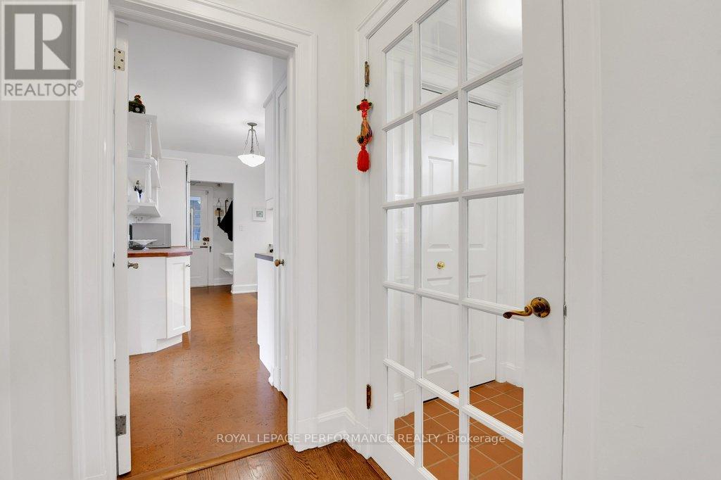 Property at 550 PICCADILLY AVENUE image 4