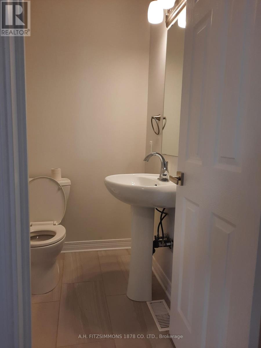 31 Burntwood Avenue, Ottawa, Ontario  K2J 4P4 - Photo 11 - X12370036