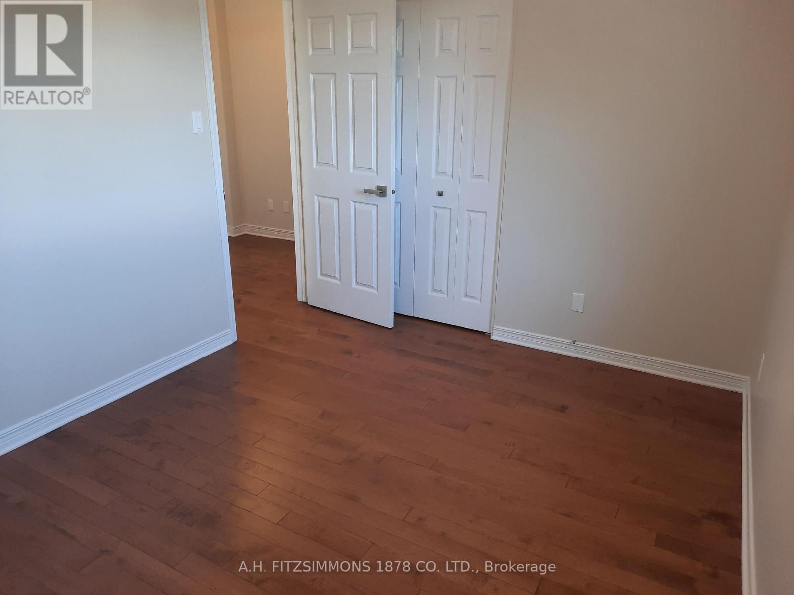 31 Burntwood Avenue, Ottawa, Ontario  K2J 4P4 - Photo 16 - X12370036