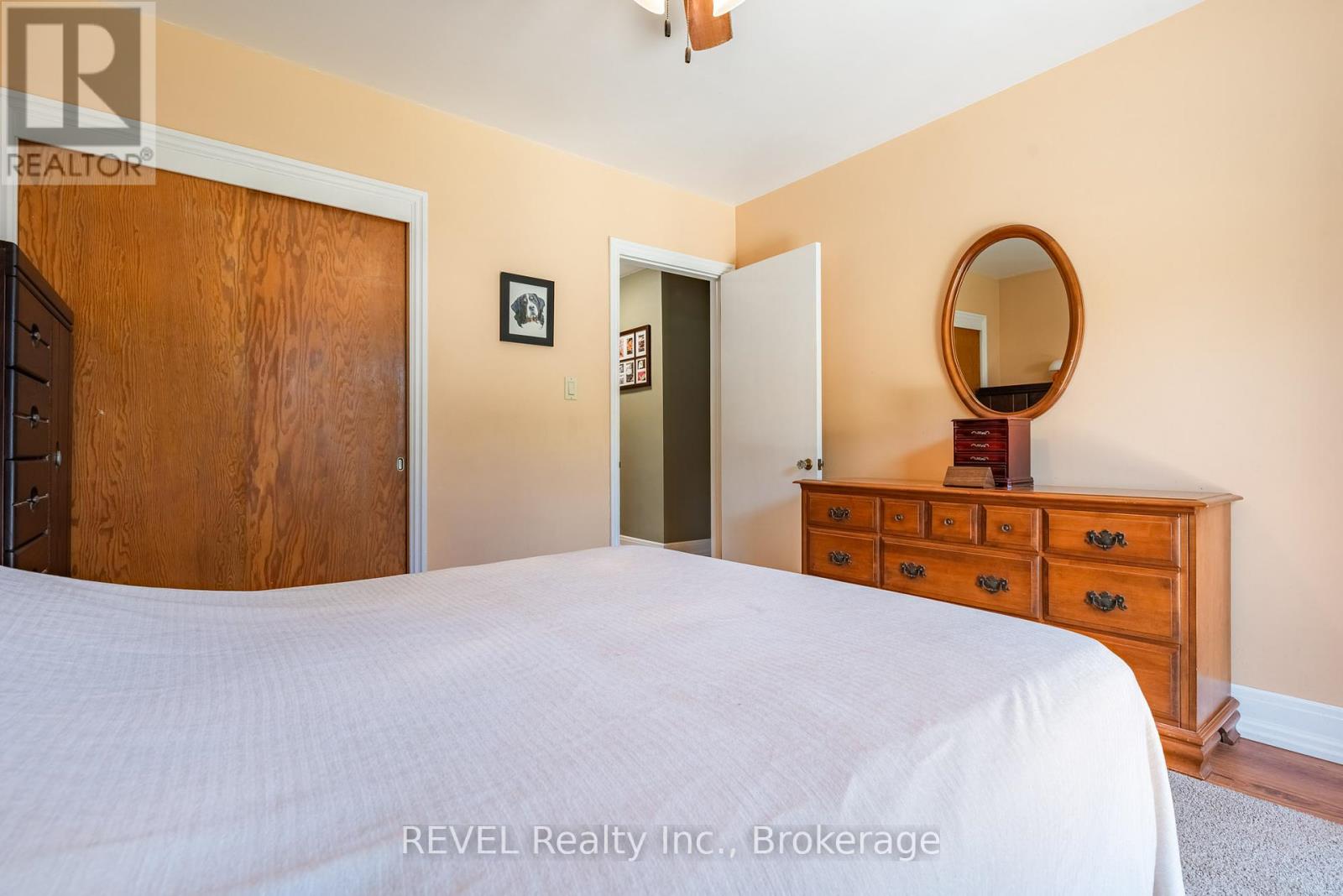 42 Dunkeld Avenue, St. Catharines, Ontario  L2M 4A6 - Photo 15 - X12369993