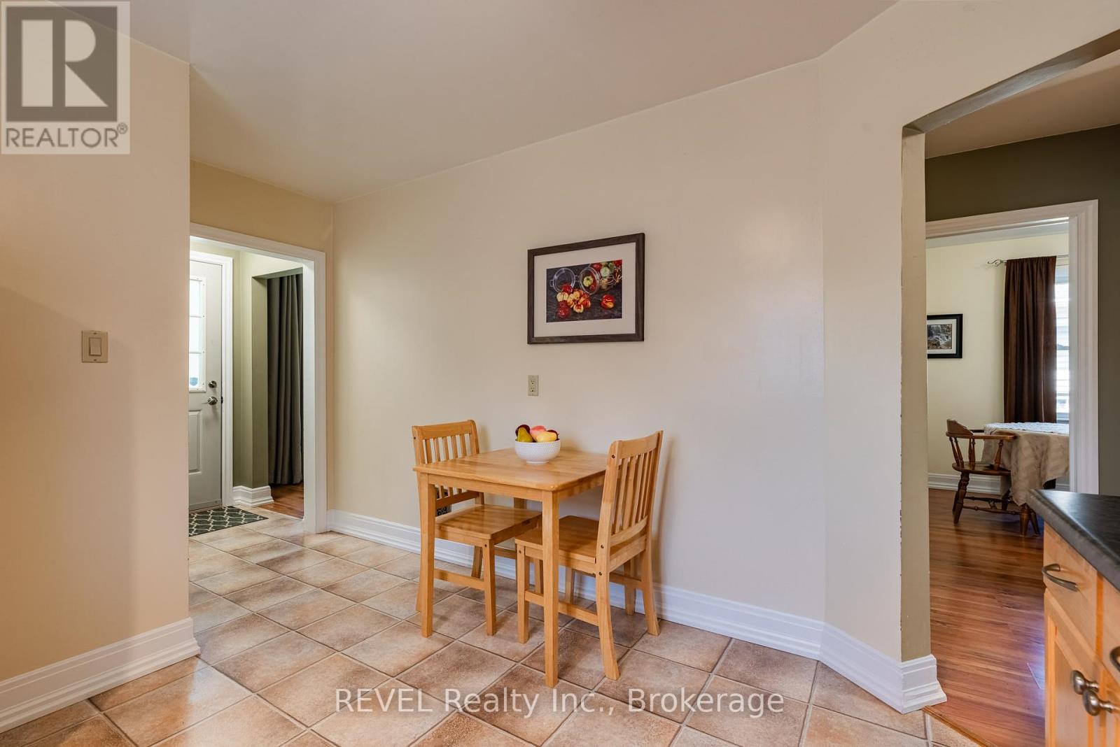 42 Dunkeld Avenue, St. Catharines, Ontario  L2M 4A6 - Photo 16 - X12369993