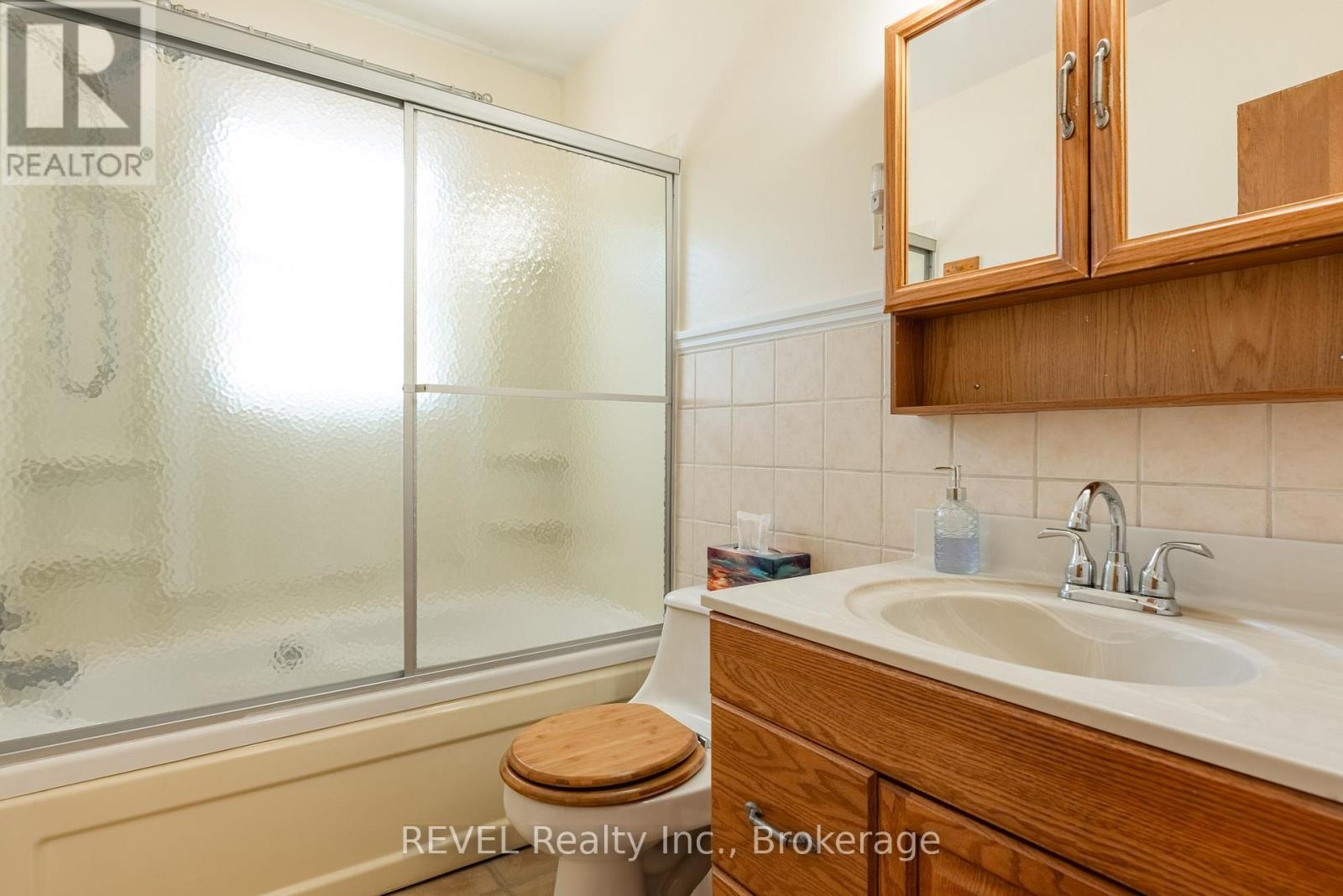 42 Dunkeld Avenue, St. Catharines, Ontario  L2M 4A6 - Photo 17 - X12369993