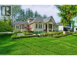 50 LLOYMINN Avenue, Ancaster, Ontario