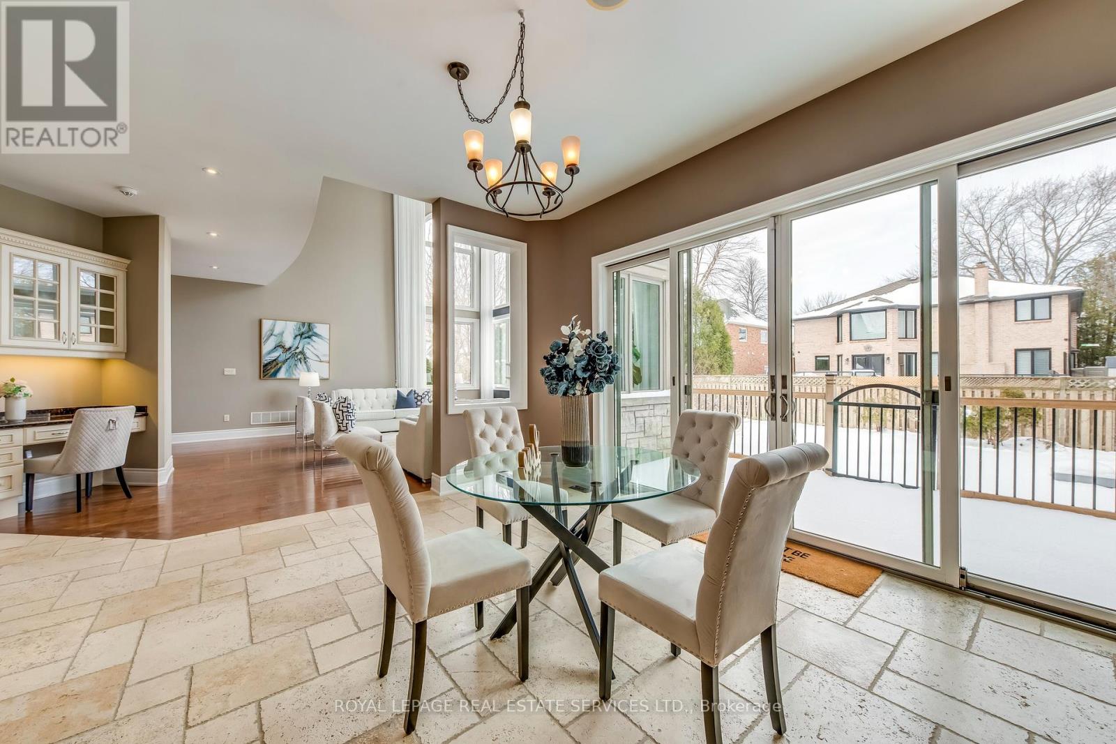 3341 Lakeshore Road, Burlington, Ontario  L7N 1B1 - Photo 18 - W12369917