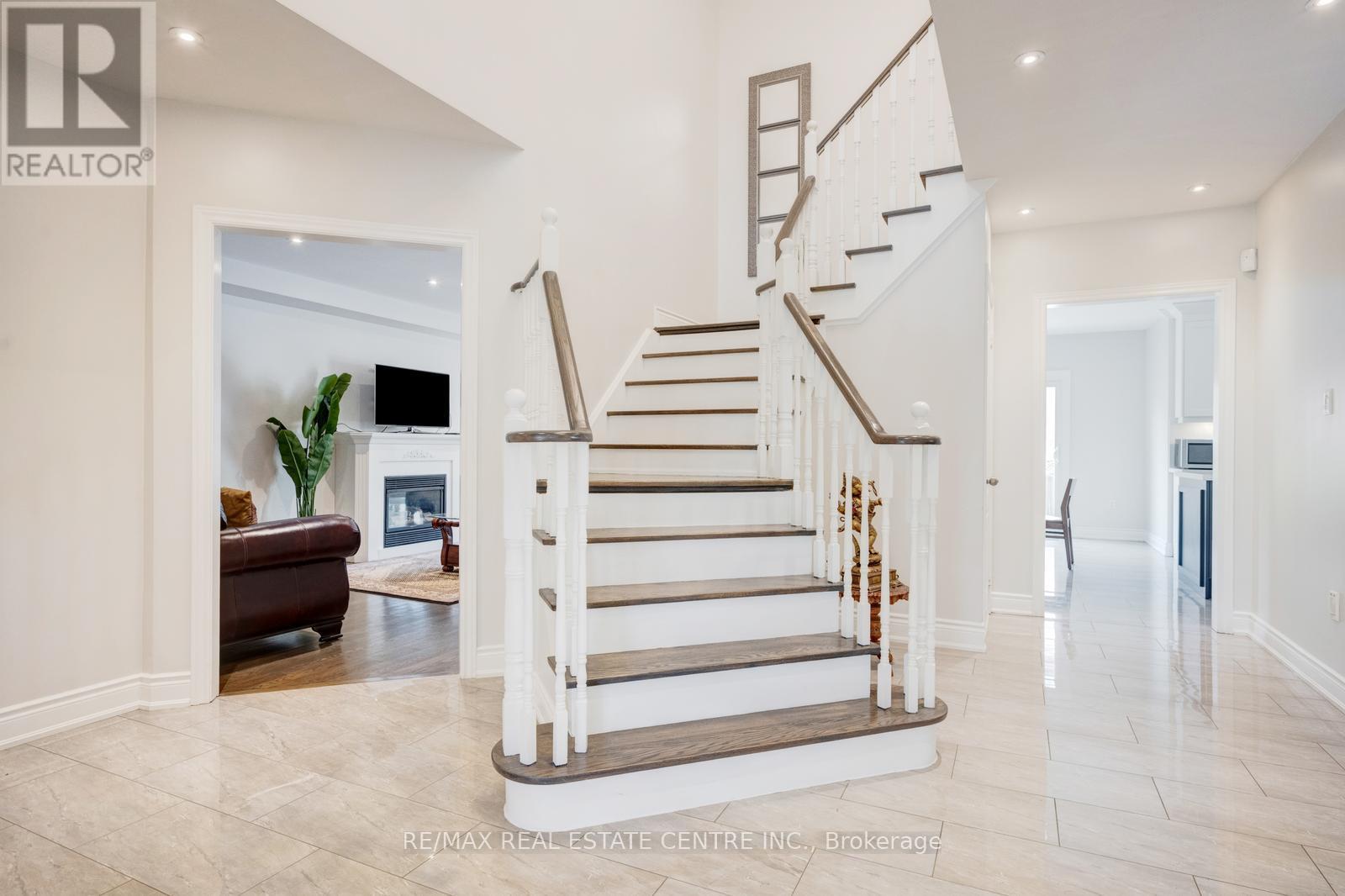 6361 Donway Drive, Mississauga, Ontario  L5V 1J5 - Photo 20 - W12369945