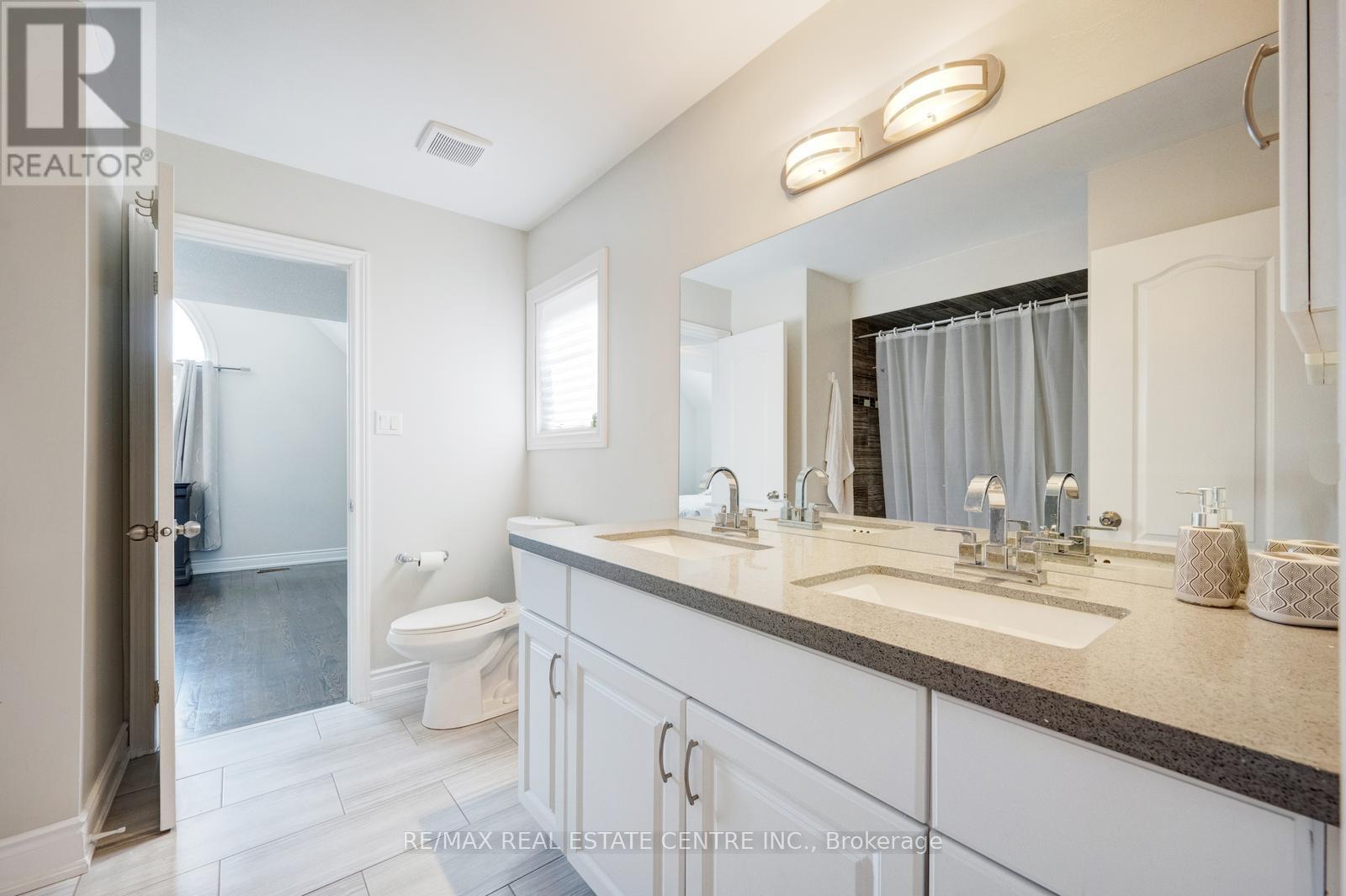 6361 Donway Drive, Mississauga, Ontario  L5V 1J5 - Photo 25 - W12369945