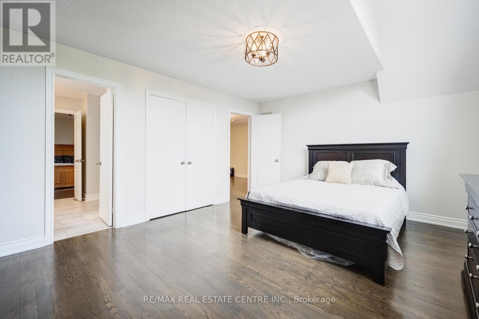 6361 Donway Drive, Mississauga, Ontario  L5V 1J5 - Photo 28 - W12369945