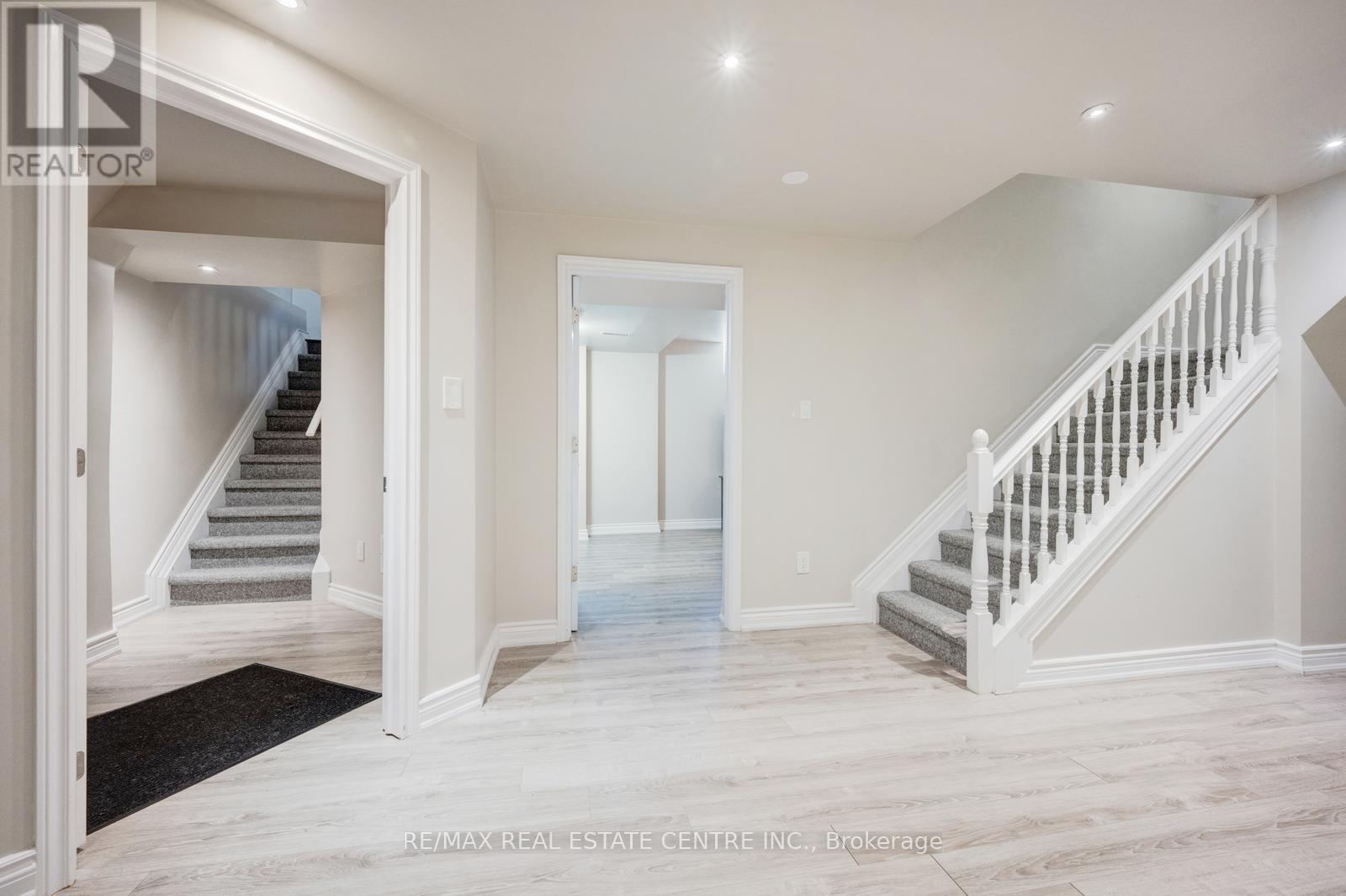 6361 Donway Drive, Mississauga, Ontario  L5V 1J5 - Photo 35 - W12369945