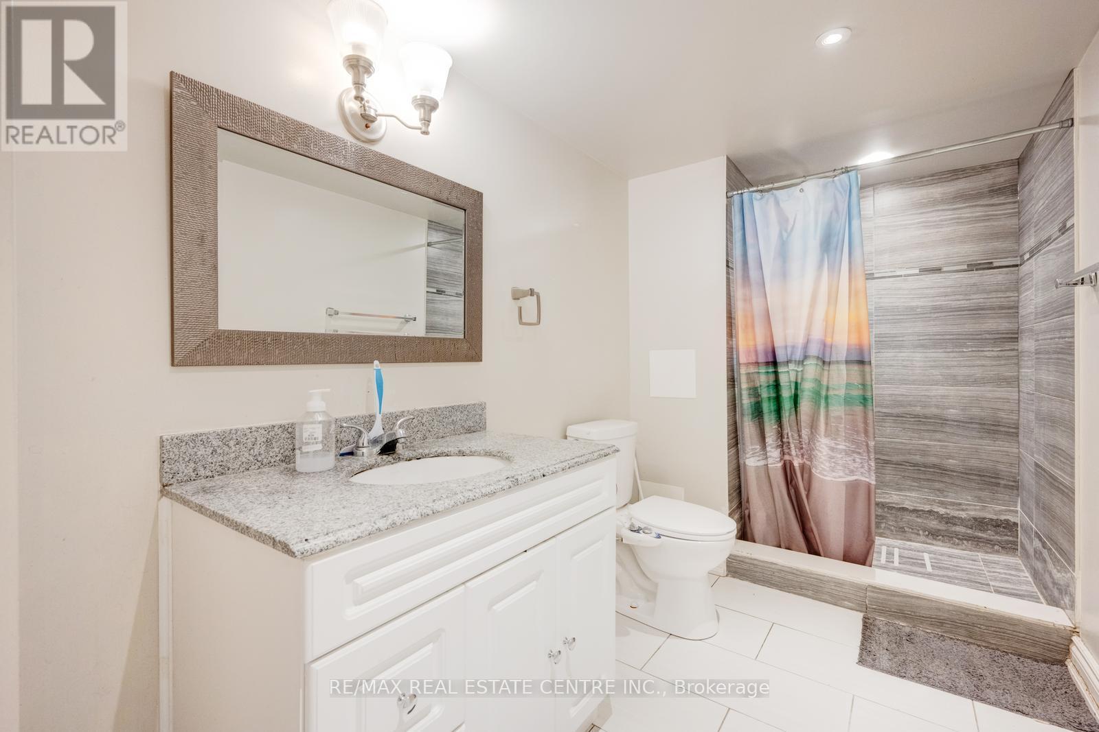 6361 Donway Drive, Mississauga, Ontario  L5V 1J5 - Photo 42 - W12369945
