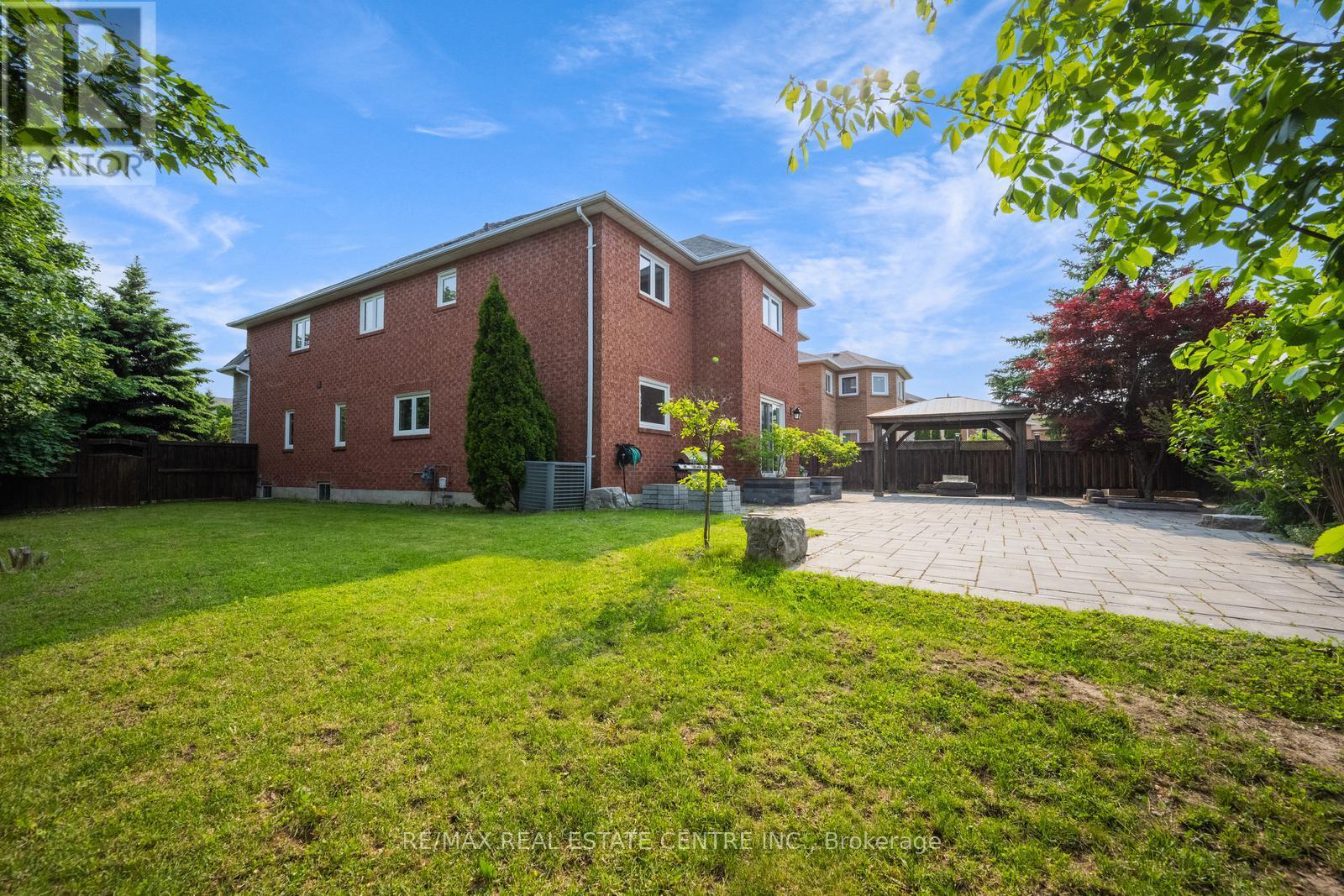 6361 Donway Drive, Mississauga, Ontario  L5V 1J5 - Photo 43 - W12369945
