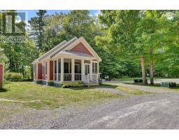 2 PINE FOREST LANE, Prince Edward County, Ontario