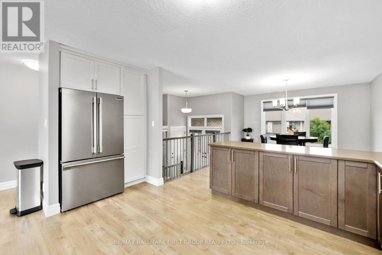 44 Liberty Crescent, Quinte West, Ontario  K8V 0G2 - Photo 15 - X12369881
