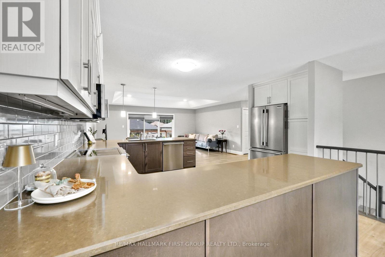 44 Liberty Crescent, Quinte West, Ontario  K8V 0G2 - Photo 18 - X12369881