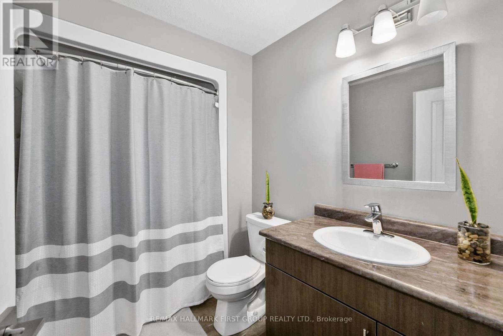 44 Liberty Crescent, Quinte West, Ontario  K8V 0G2 - Photo 33 - X12369881