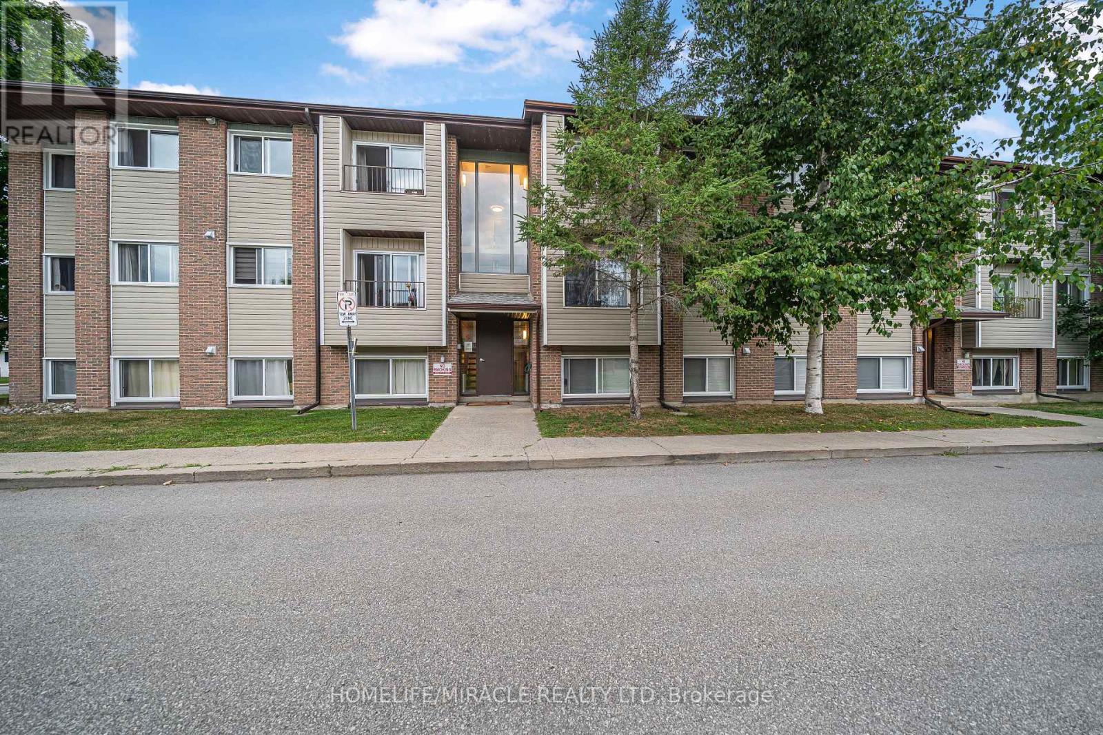 305 - 323 Main Street W, Merrickville-Wolford, Ontario  K0G 1N0 - Photo 2 - X12369935