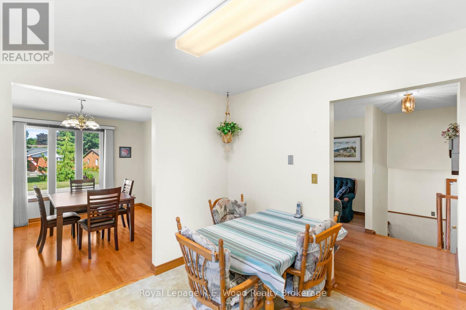38 Denrich Avenue, Tillsonburg, Ontario  N4G 4W1 - Photo 8 - X12370009
