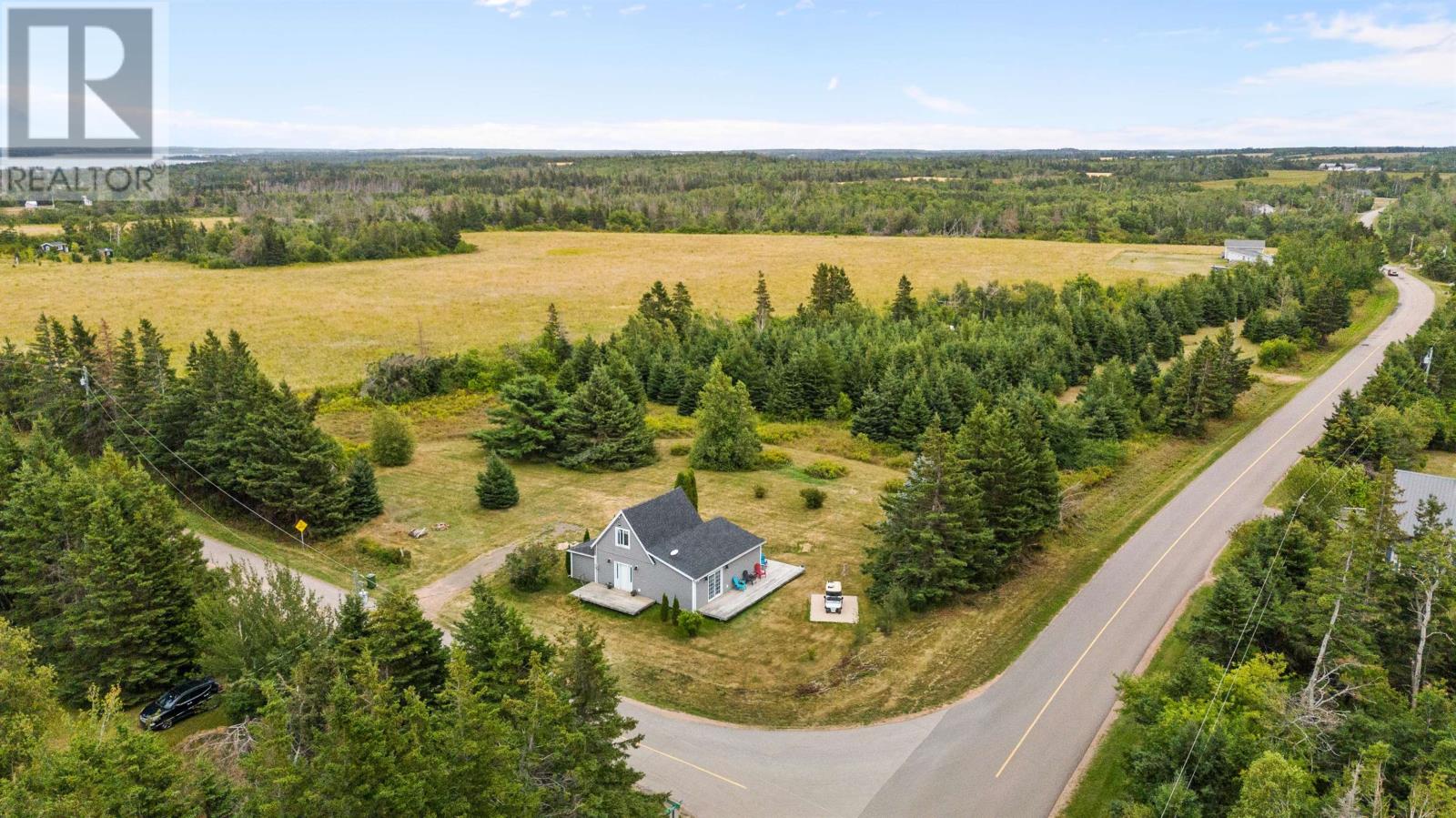 10 Creek Road, St. Peter's Harbour, Prince Edward Island  C0A 1S0 - Photo 1 - 202521916