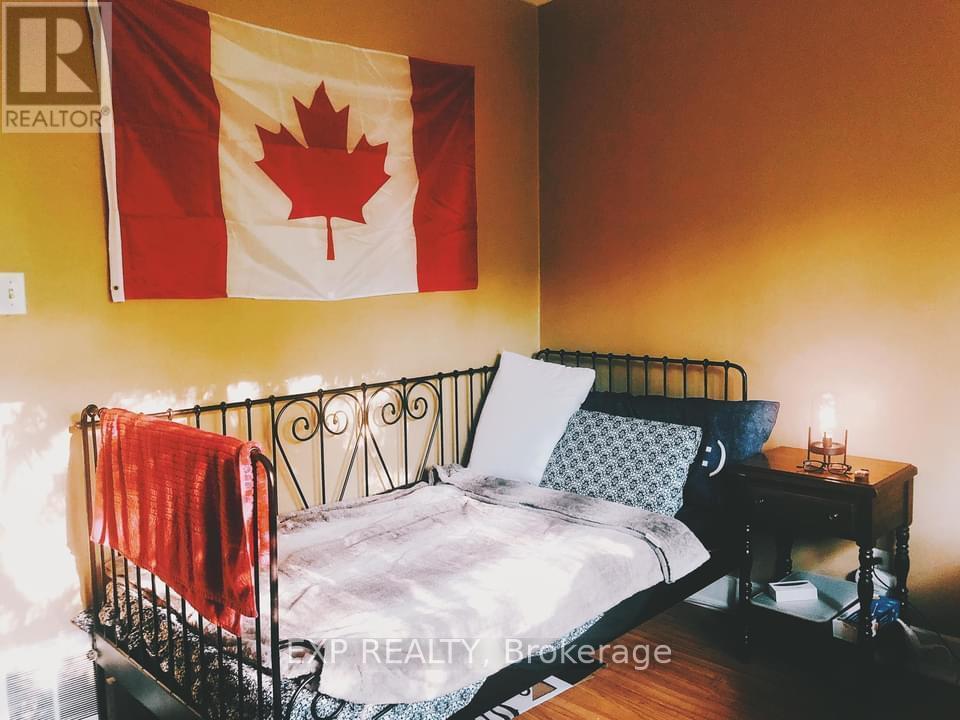 48 Kingsmount Street N, Hamilton, Ontario  L8S 3L3 - Photo 16 - X12363180