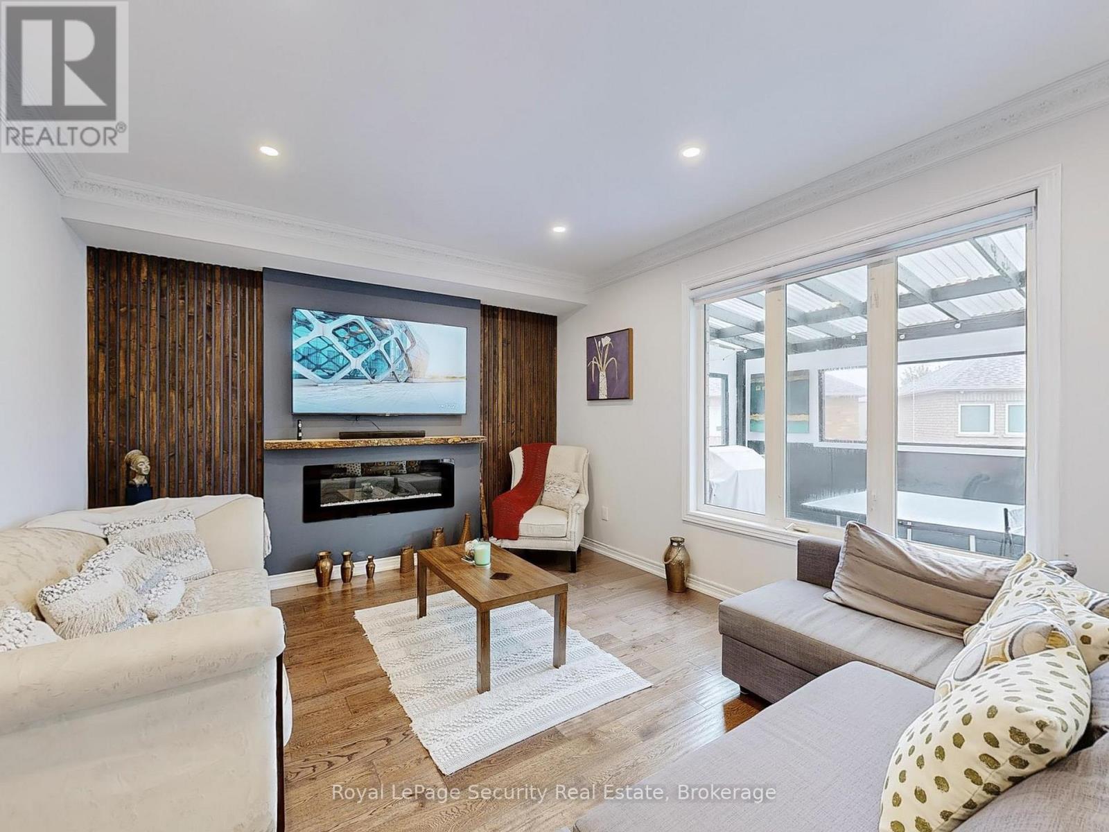 128 Daiseyfield Crescent, Vaughan, Ontario  L4H 2T7 - Photo 11 - N12360755