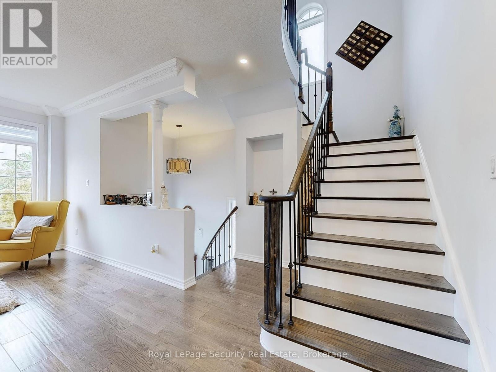 128 Daiseyfield Crescent, Vaughan, Ontario  L4H 2T7 - Photo 22 - N12360755