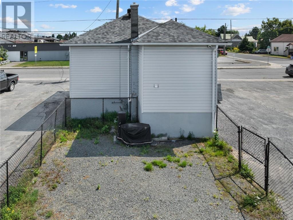 3550 Errington Avenue, Chelmsford, Ontario  P0M 1L0 - Photo 28 - 2124300